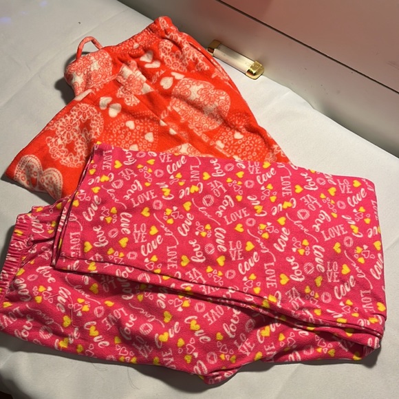 Cambridge Classics and Sofra Other - 🚫SOLD 🚫2 pcs. 100% polyester Pajamas Large NWOT